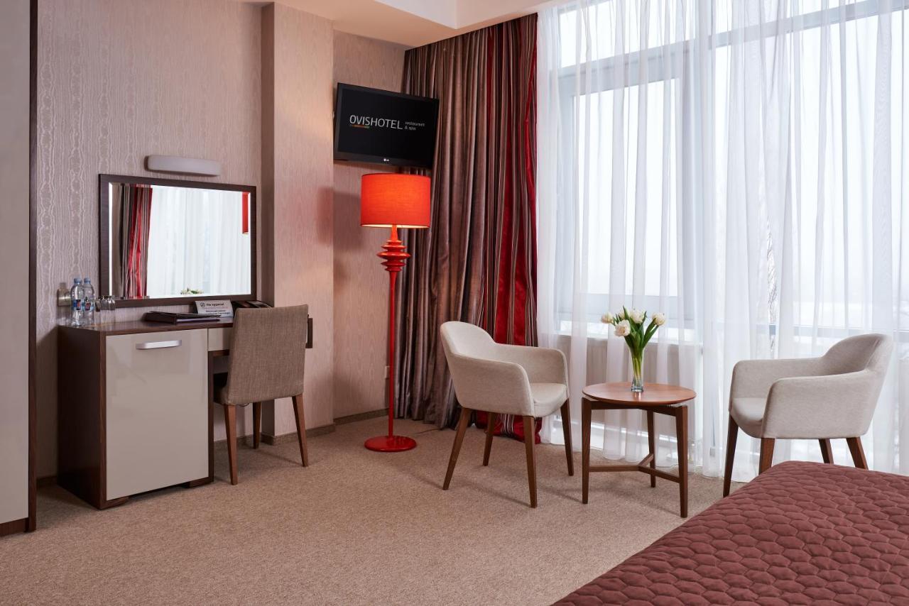 Ovis Hotel Kharkiv Bagian luar foto
